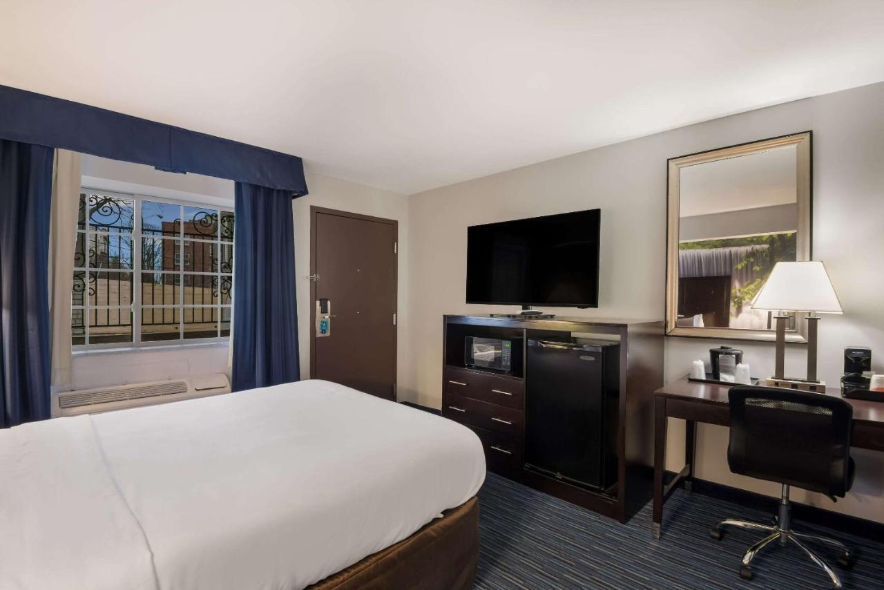 Hotel Clarion Pointe Downtown Syracuse Exteriér fotografie
