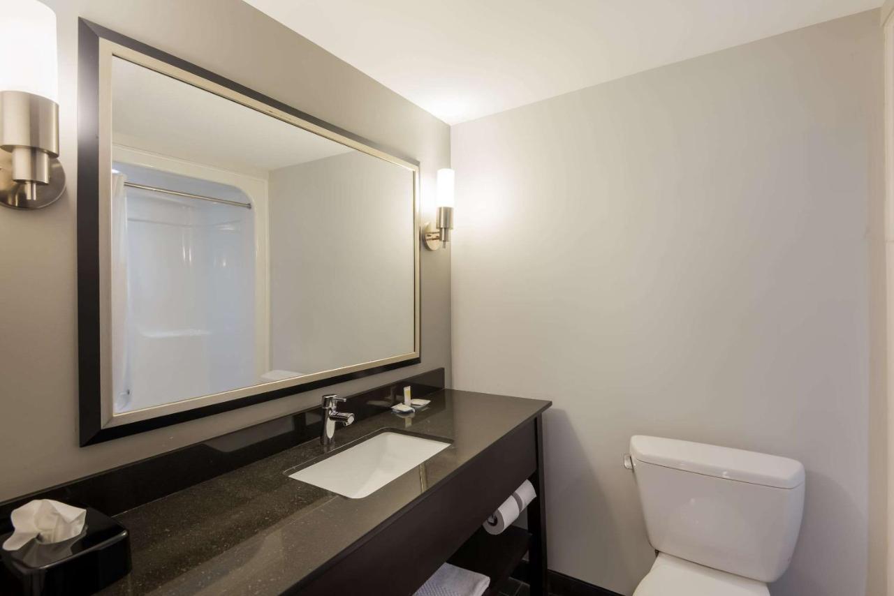 Hotel Clarion Pointe Downtown Syracuse Exteriér fotografie