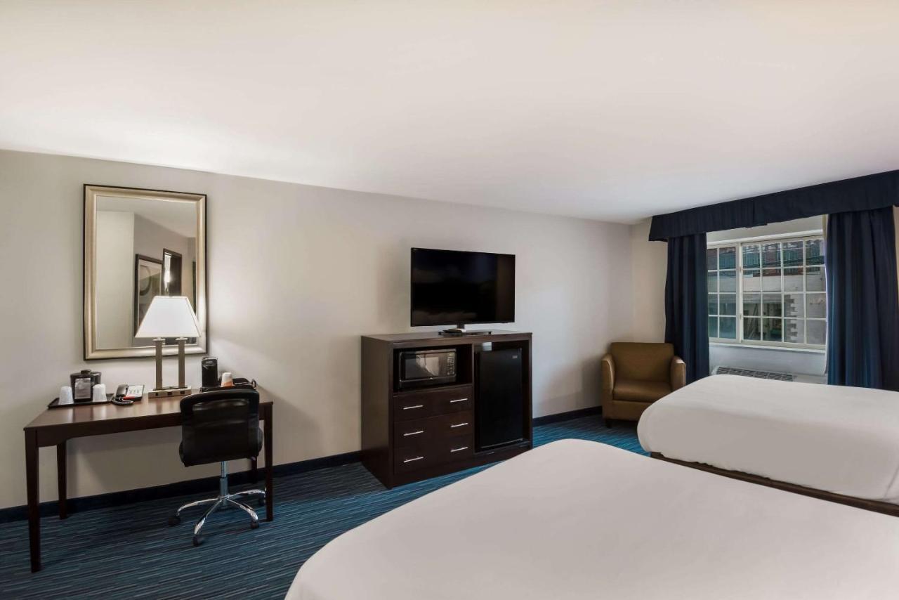 Hotel Clarion Pointe Downtown Syracuse Exteriér fotografie